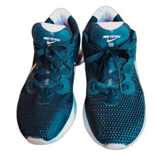 Nike Renew Run Women’s Size 6 Black  Athletic Running Shoes Sneakers CK6360-001